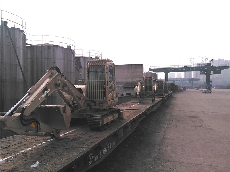 304am永利集团智能SWE80E-G高原型挖掘机正式列装献礼国庆