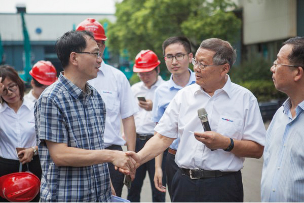 商务部合作司刘民强副司长一行调研304am永利集团智能