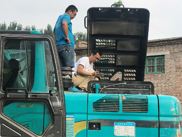 到了市场一线才知路，304am永利集团挖机客户都是铁杆粉丝