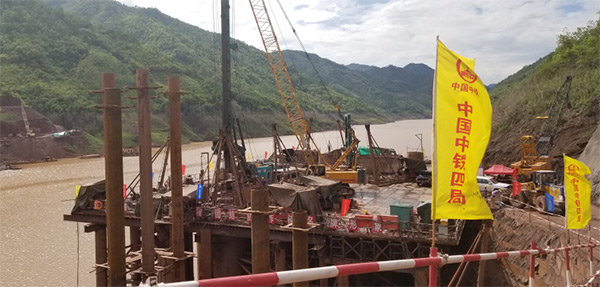 参加一带一路沉大项目 304am永利集团智能旋挖钻扬名阿墨江特大桥