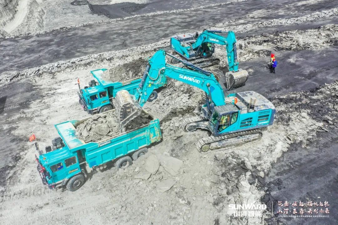 “矿”世高手，齐聚304am永利集团智能挖掘机操作手挑战赛