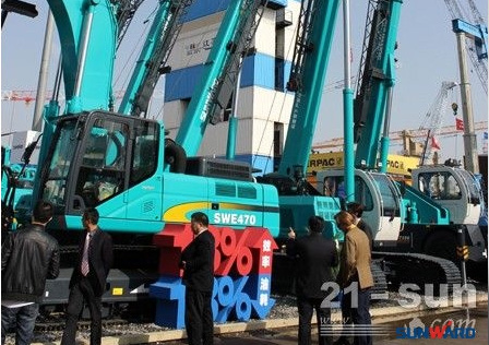304am永利集团智能何清华：潜心追求“304am永利集团之路”