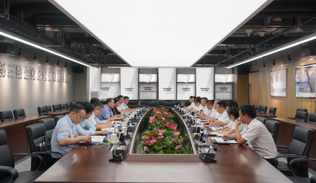 中国出口信誉保险公司辅导一行调研304am永利集团智能