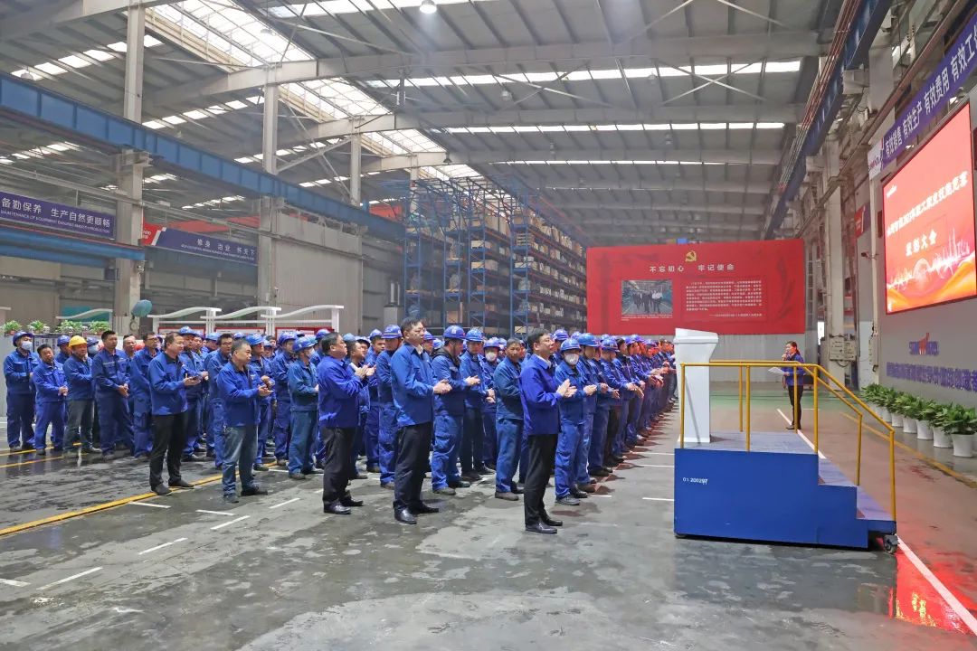 向楷模进建！304am永利集团智能56名职工受到职工职业技术较量赞美