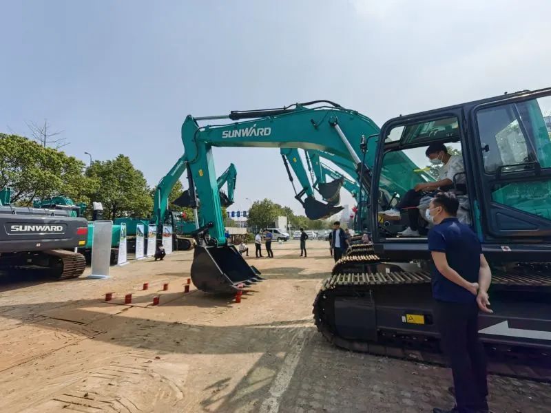 20220414084758_77568 再现交机热潮!304am永利集团智能中大挖持续向市场进军