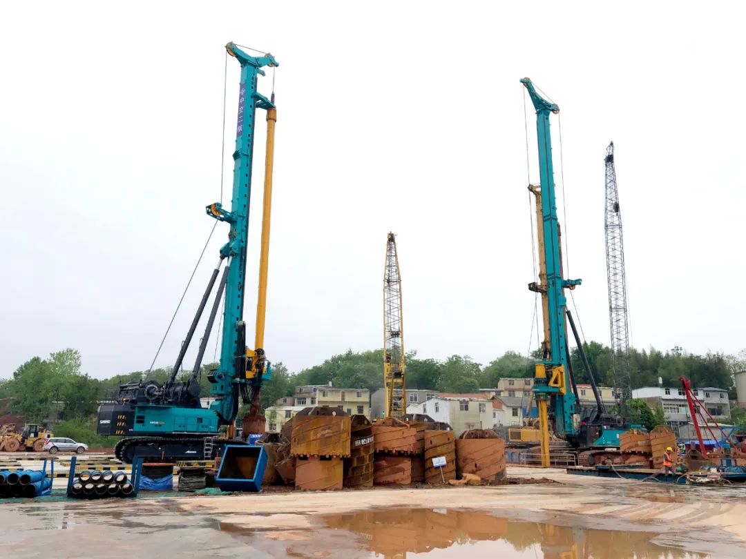 再坑装硬骨头”！304am永利集团智能“超等桩备”助建燕矶长江大桥
