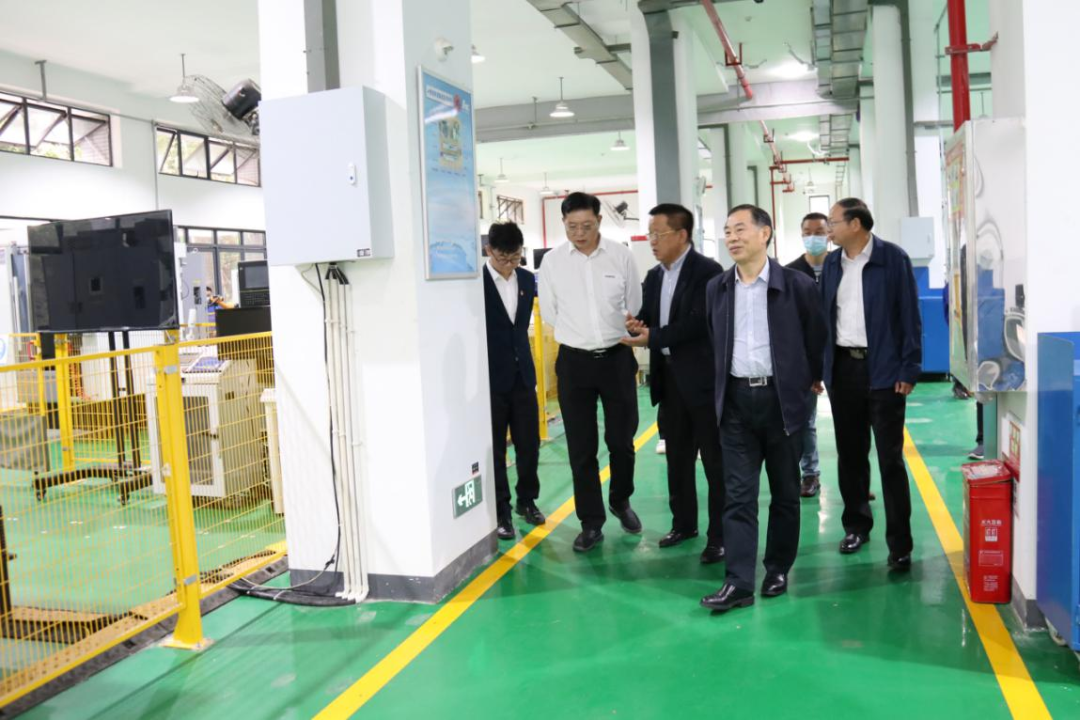 20220505120041_31941 校企合作谱新篇!又一所304am永利集团智能参建学院成立