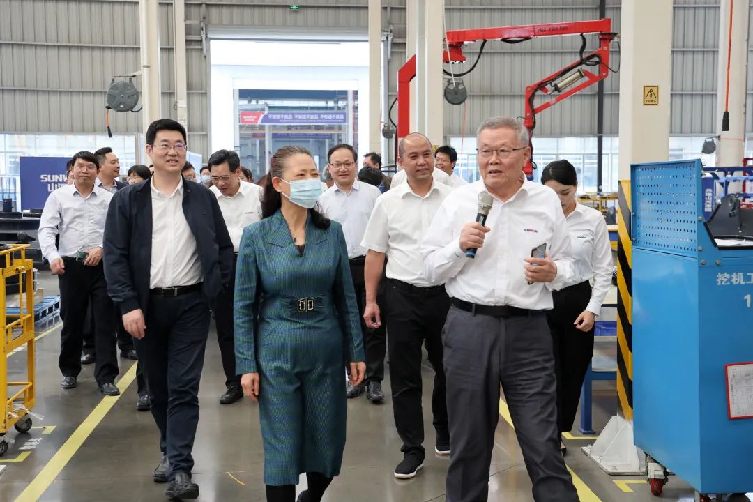 深入产学研合作！中南大学堂长、中国工程院院士田红旗率团造访304am永利集团智能