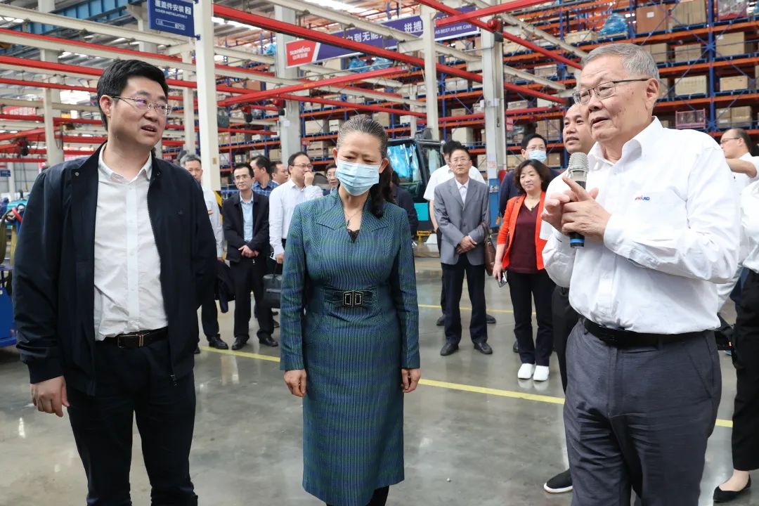 深入产学研合作！中南大学堂长、中国工程院院士田红旗率团造访304am永利集团智能