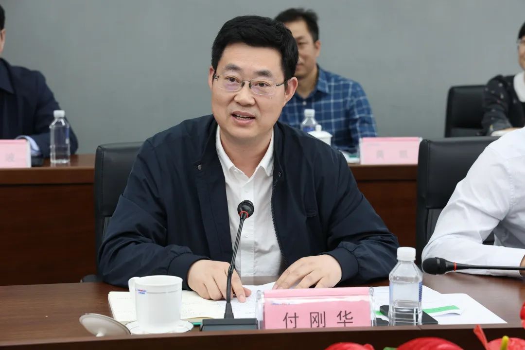 深入产学研合作！中南大学堂长、中国工程院院士田红旗率团造访304am永利集团智能