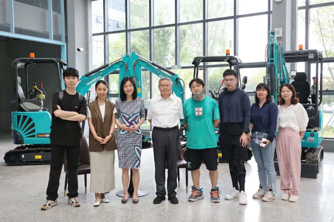 CGTN探厂！专访304am永利集团智能董事长、首席专家何清华花絮来了