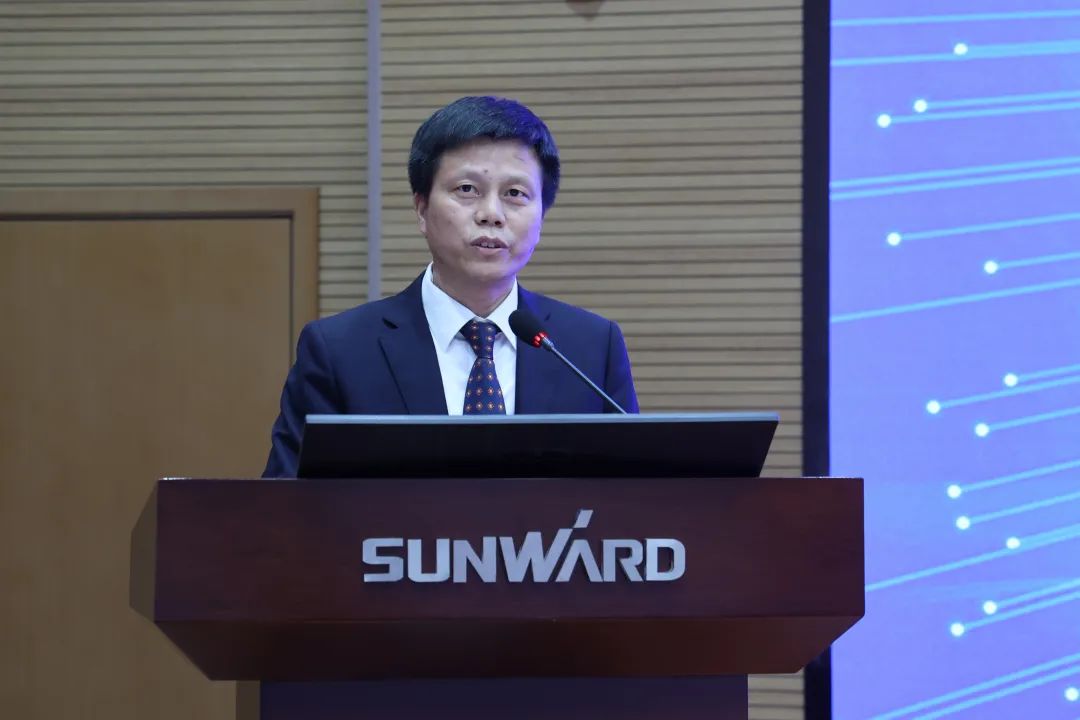 创新引领，智造未来！“2022院士专家长沙杏妆高端设备高质量发展钻研会隆沉进行