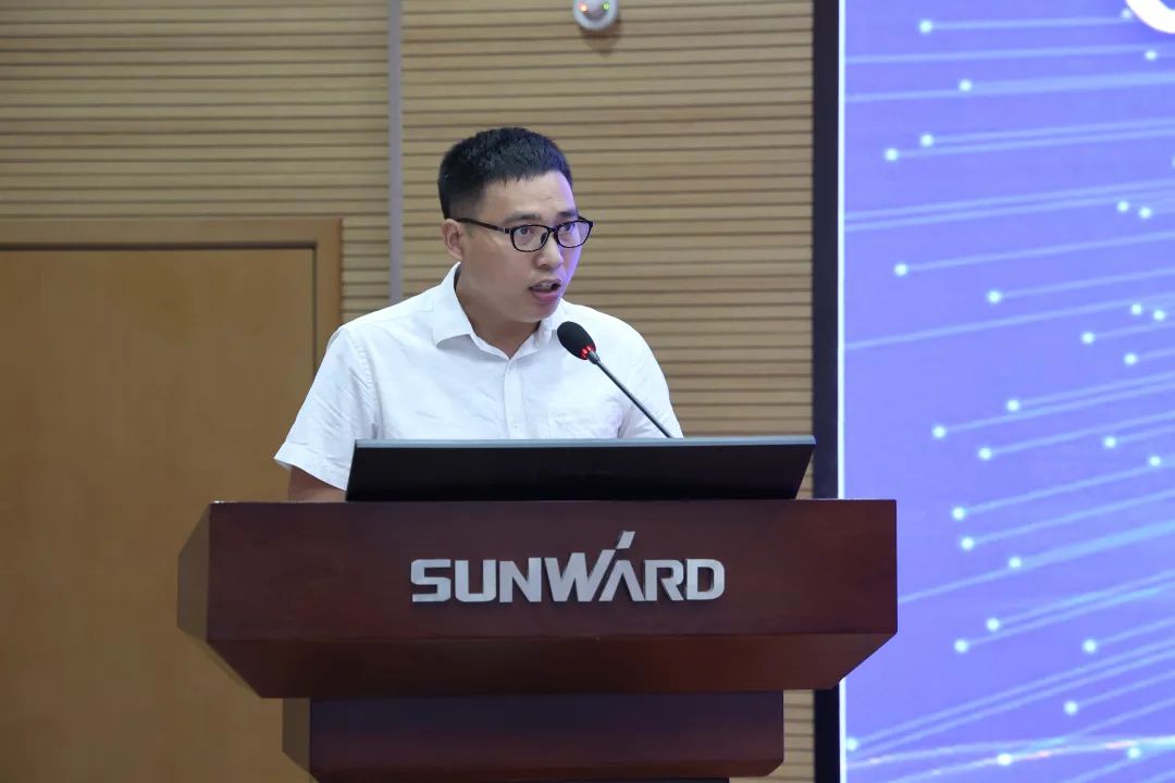 创新引领，智造未来！“2022院士专家长沙杏妆高端设备高质量发展钻研会隆沉进行
