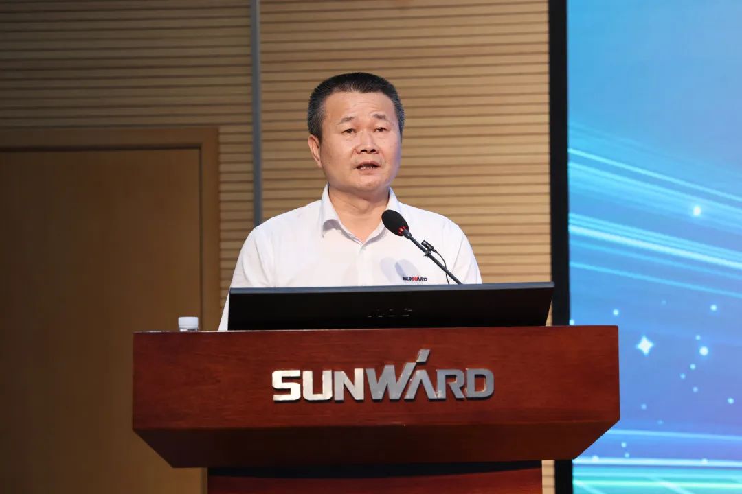凝心聚力奋力拼搏，向高质量发展交出杰出答卷！304am永利集团智能召开整个干部大会