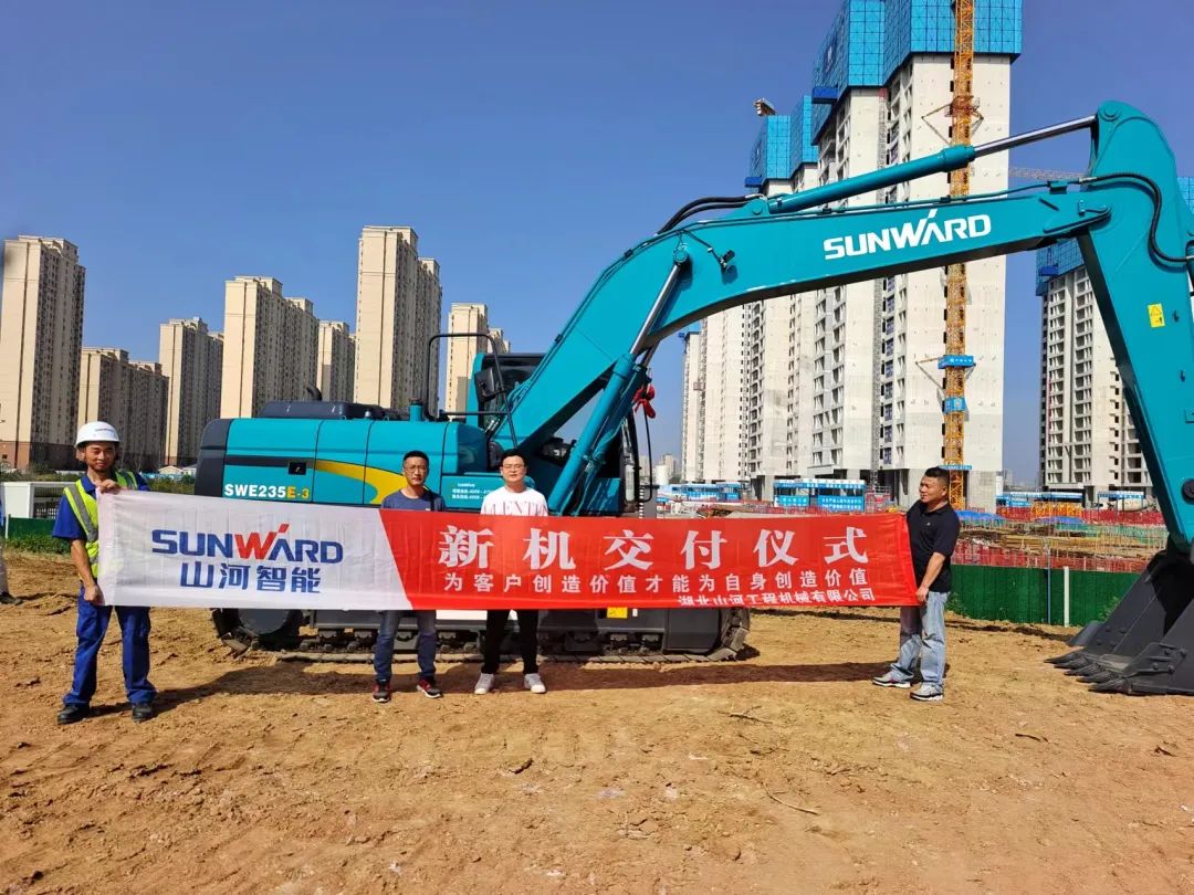 全款拿下！304am永利集团智能挖掘机奔赴工地一线