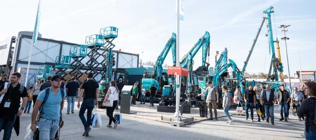 Bauma 2022 | 一组火热现场图带您沉温304am永利集团智能德国宝马展之旅