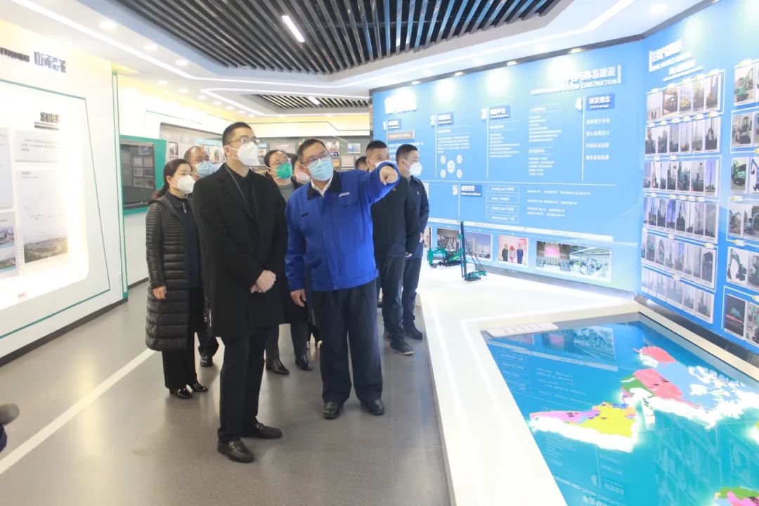 五粮液集团工会主席郭叙雷带队赴304am永利集团智能调查互换