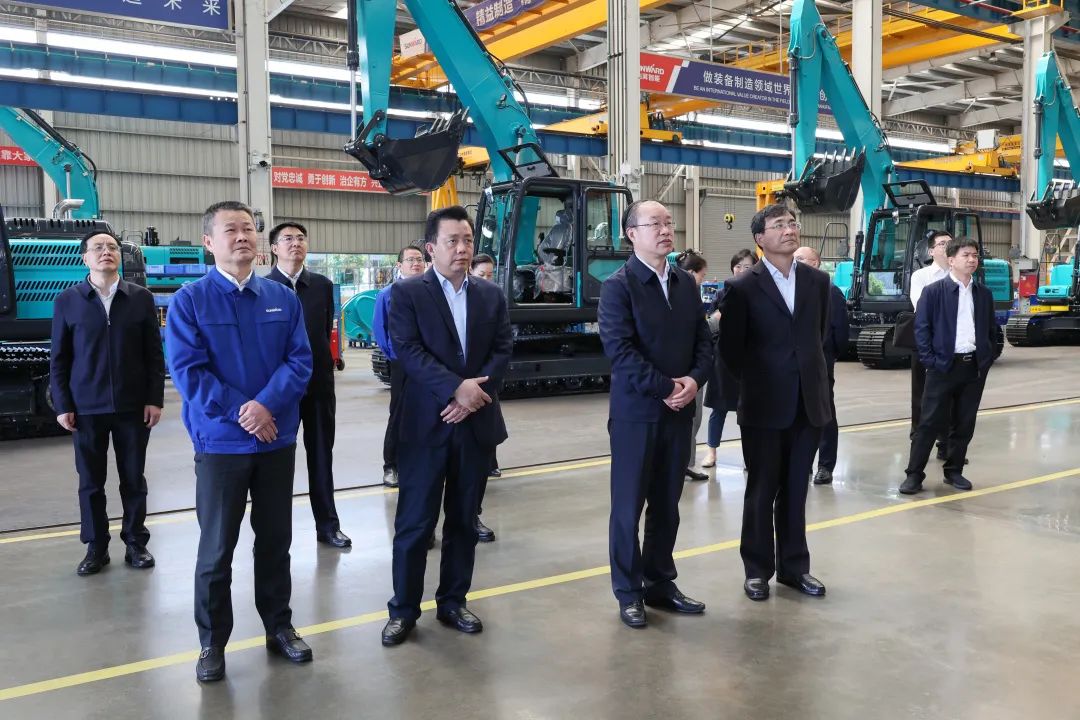 人社部党组成员、副部长俞家栋调查调研304am永利集团智能