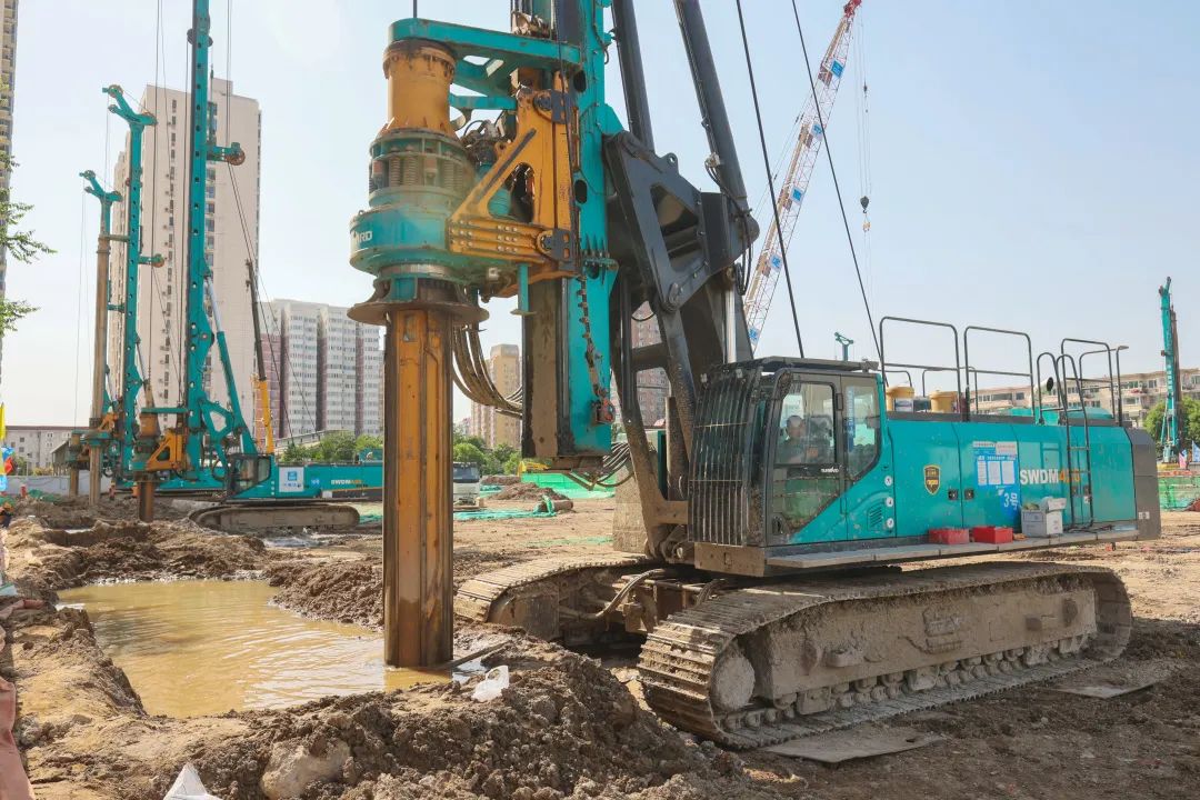 闪灼首都！304am永利集团智能旋挖钻机集群助力民生工程