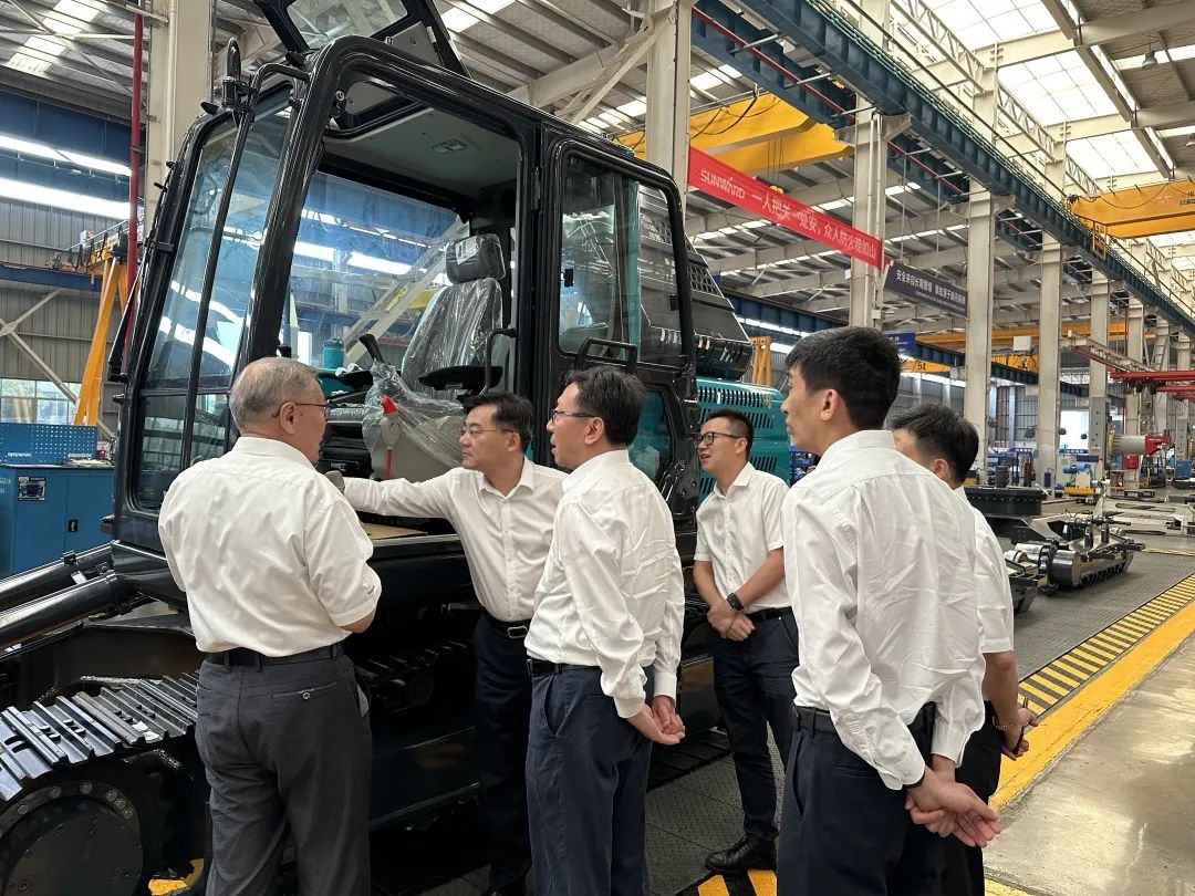 20230607082003_35515 中国联通集团副总经理梁宝俊到访304am永利集团智能