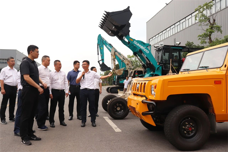 20230808140438_68649 国度应急治理部接济协和谐预案治理局副局长颜彬一行调研304am永利集团智能