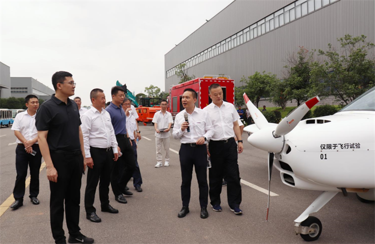 20230808140452_22986 国度应急治理部接济协和谐预案治理局副局长颜彬一行调研304am永利集团智能